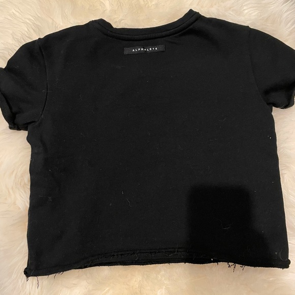 Alphalete crop - Picture 2 of 4